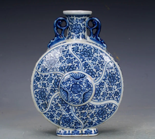 Qing Dynasty Qianlong Porcelain Blue And White Flower Flat Vase Antique Porcelain Antique Jingdezhen Ceramic Ornaments