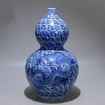 Qing Dynasty Qianlong Hand-painted Blue And White Sea Water Dragon Pattern Gourd Vase Antique Ornaments Collection